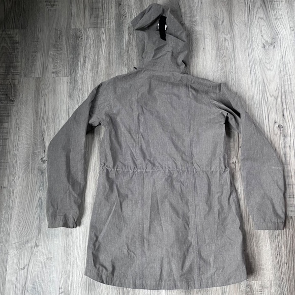 Burton Women's Size Small DryRide Grey Mid Length snow Jacket - Picture 12 of 13